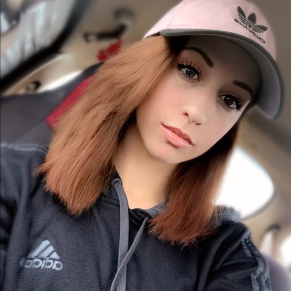 Meet your Posher, Sammantha - Picture 1 of 1